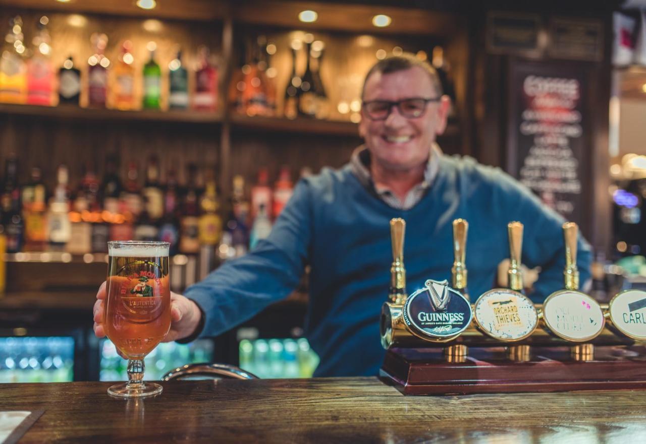 Black Bull Hotel Kirkby Stephen Dış mekan fotoğraf